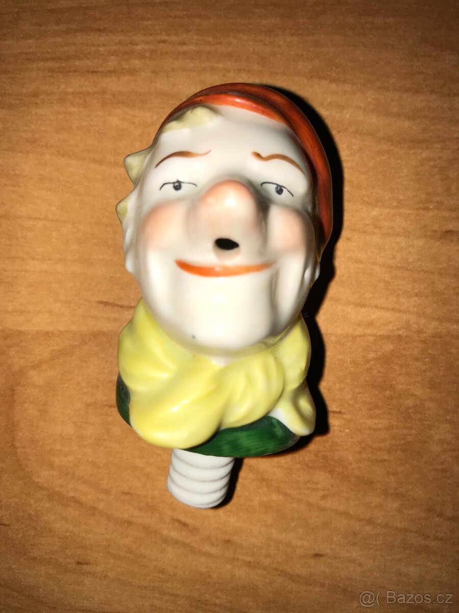 Sběratel nabízí staré porcelánové nálevky - 4