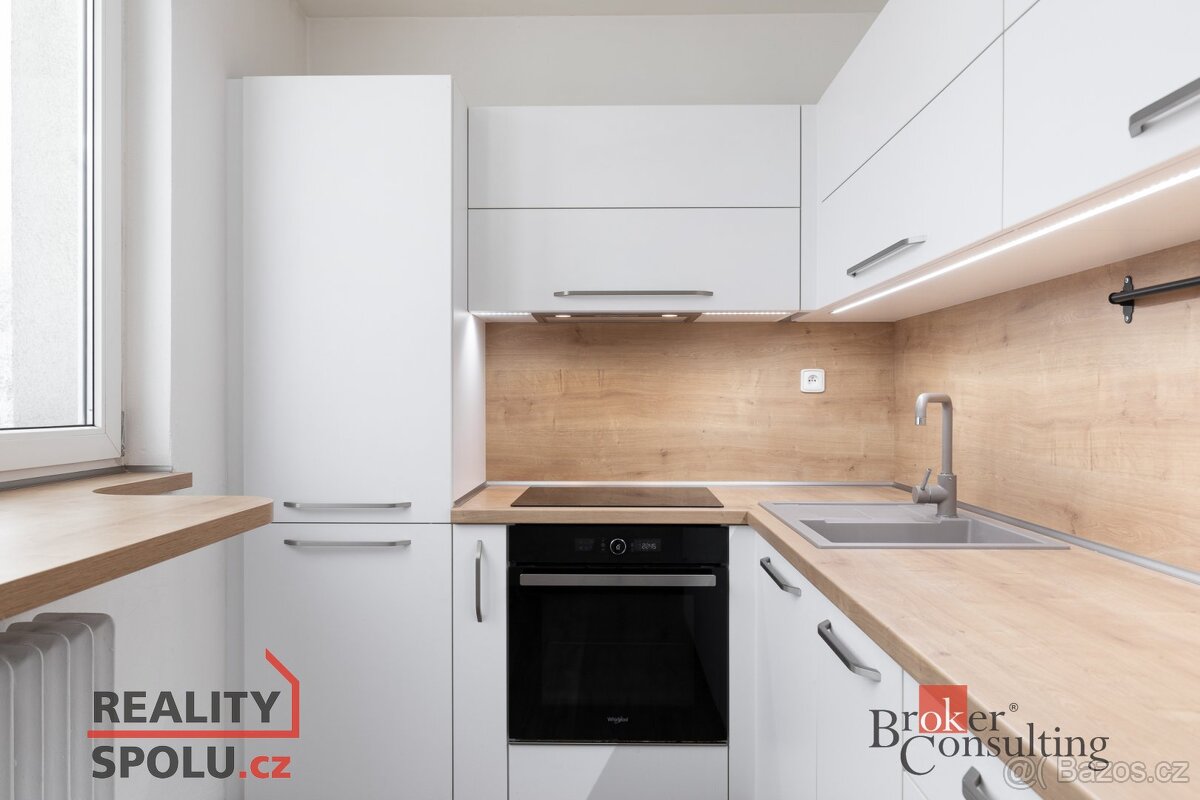 Převod dr. podílu, byty/3+1, 54 m2, Masarykova třída 854, 73 - 4