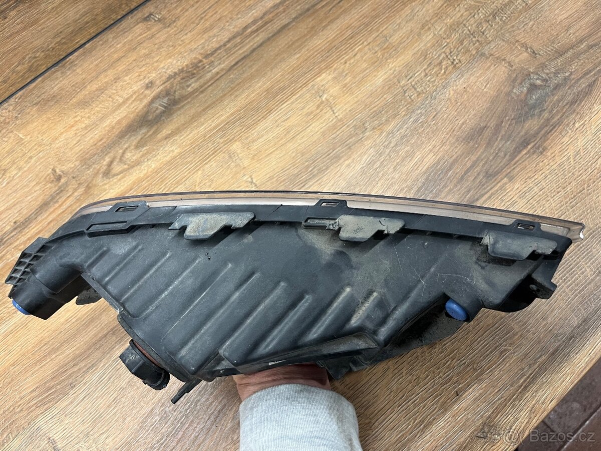 Superb 3 leva přední mlhovka predface - 4