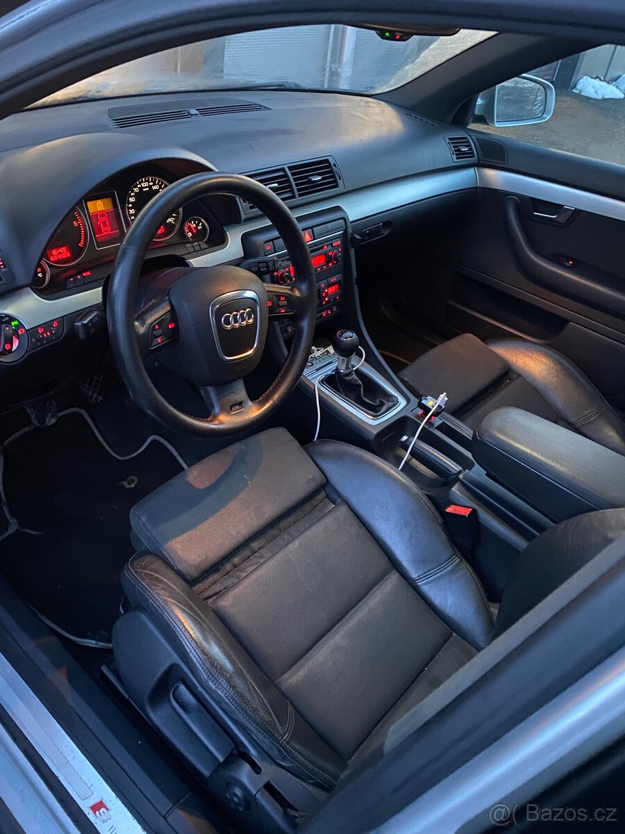 Audi a4 b7 s-line - 4