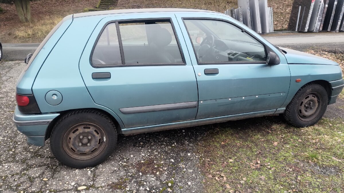 Renault Clio I 1.4 55 kW - 4
