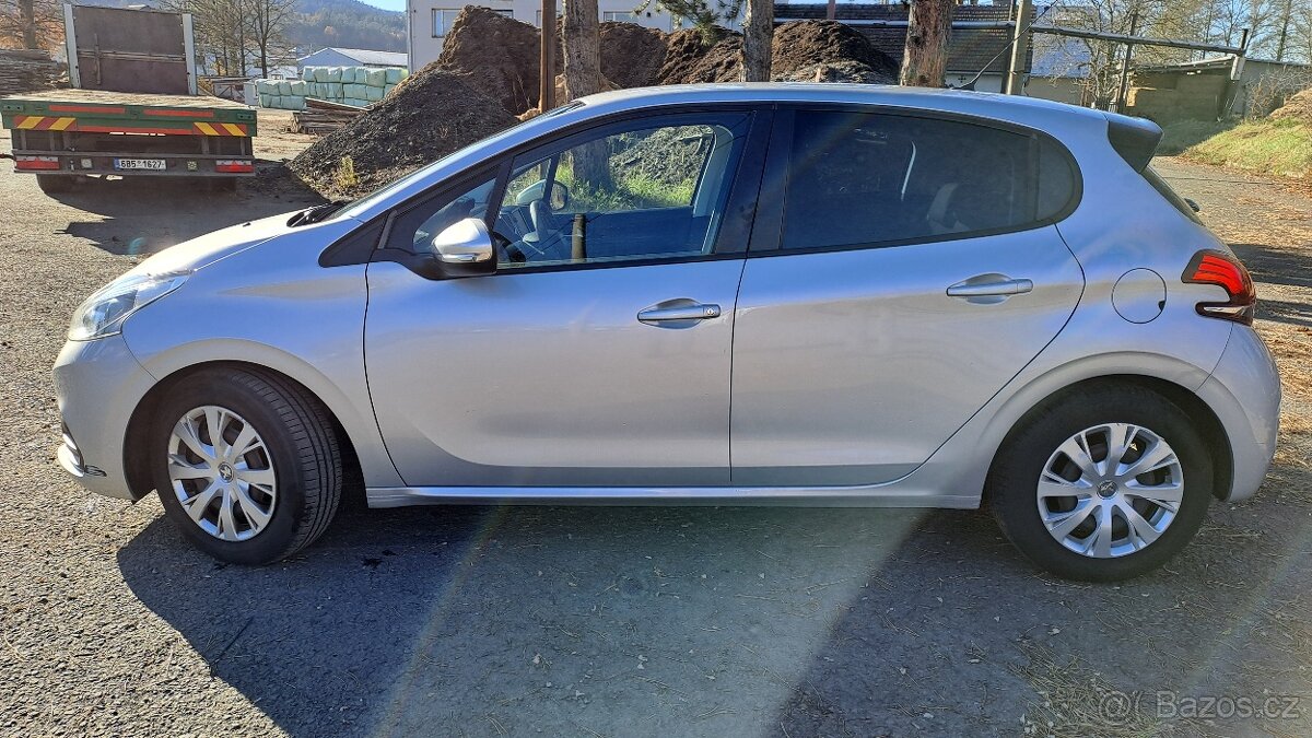 Peugeot 208 1.2 PureTech Active - 4