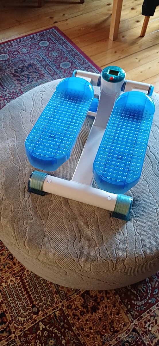 Steper na cvičení nohou + hýždí - 4