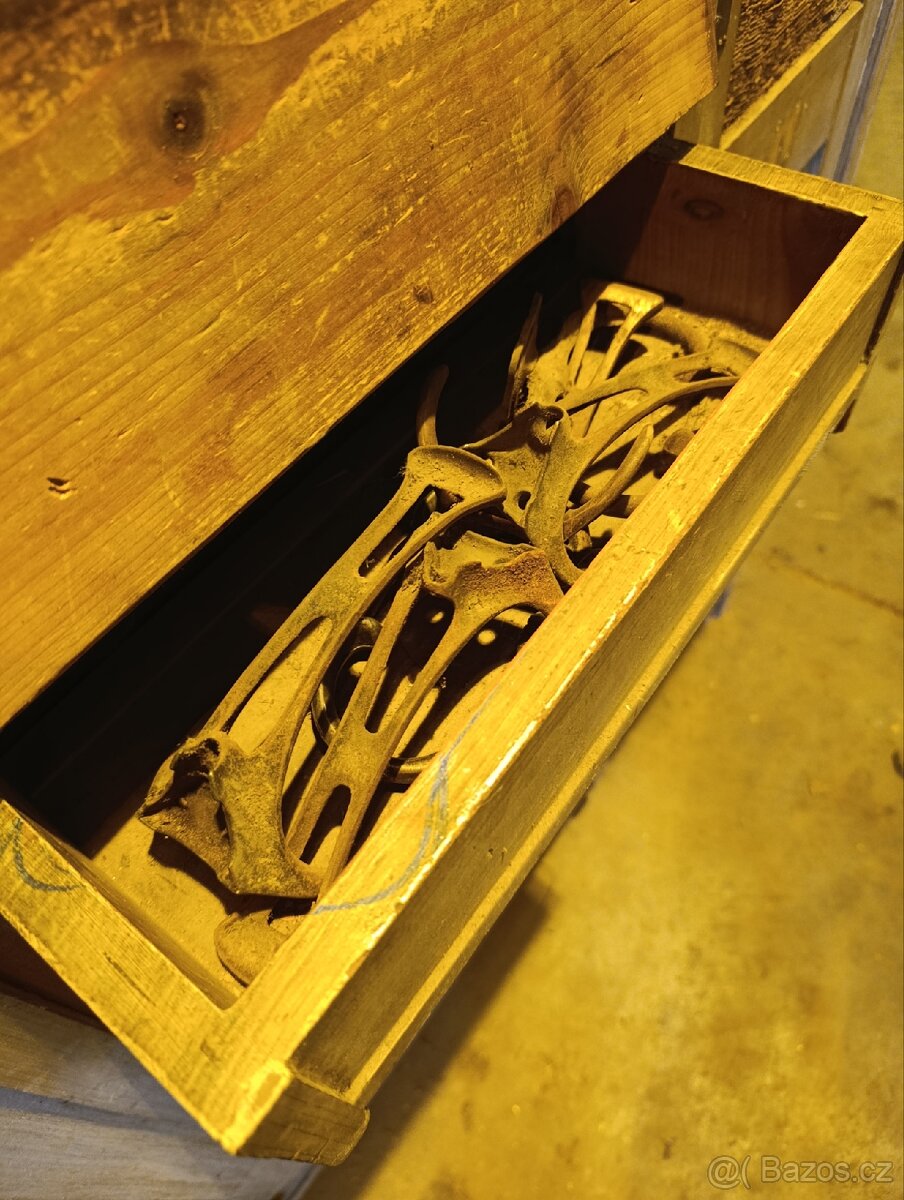 Velká šatní skříň - 4