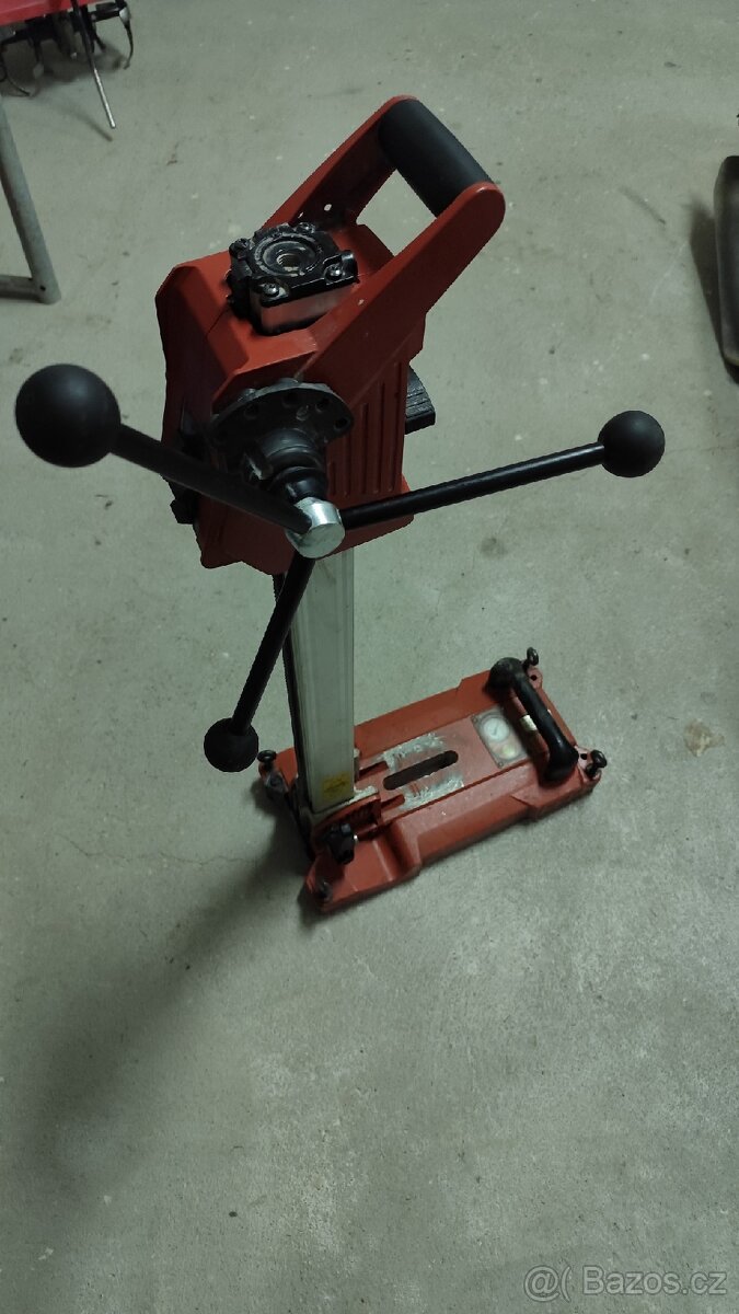 Prodám set jádrové vrtačku Hilti - 4