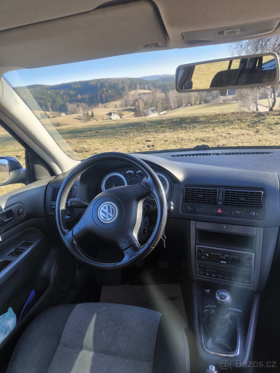 VW GOLF IV COMBI R.V. 2004 - 4