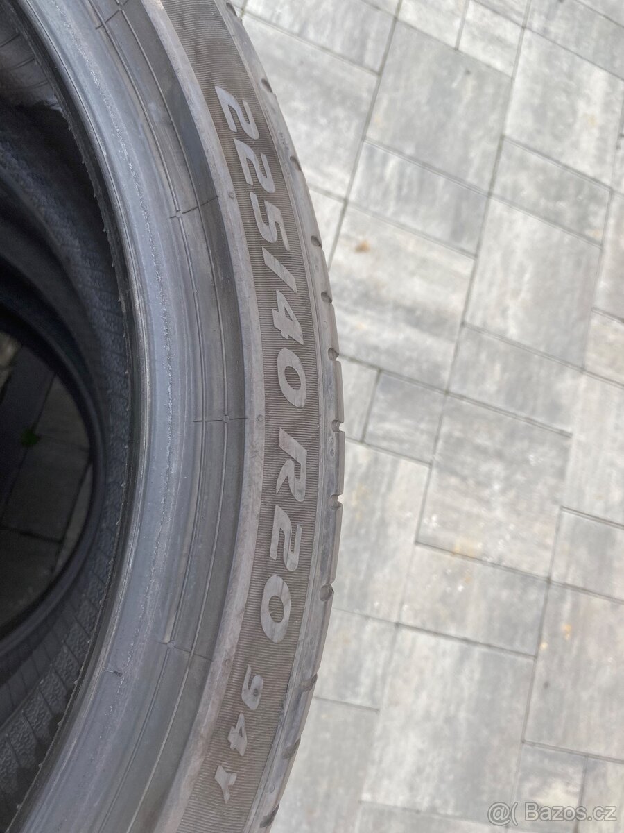 Letní pneu PIRELLI P-zero 225/40 R20 94Y - 4
