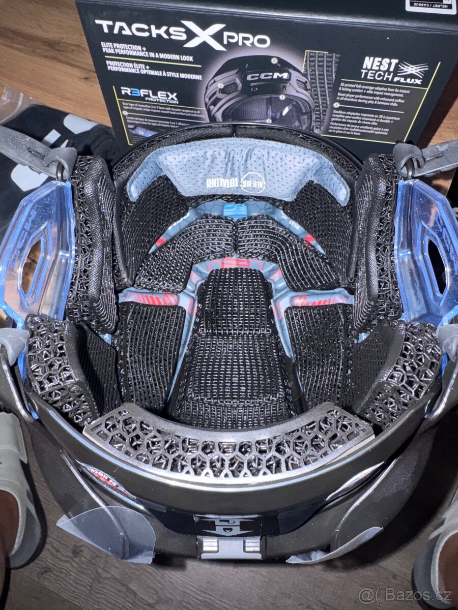 Helma CCM Tacks X Pro vel. S - 4