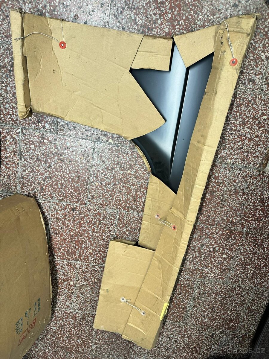 Blatníky BMW e34 - 4