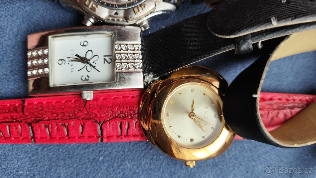 Sada 4 nefunkčních hodinek - 4