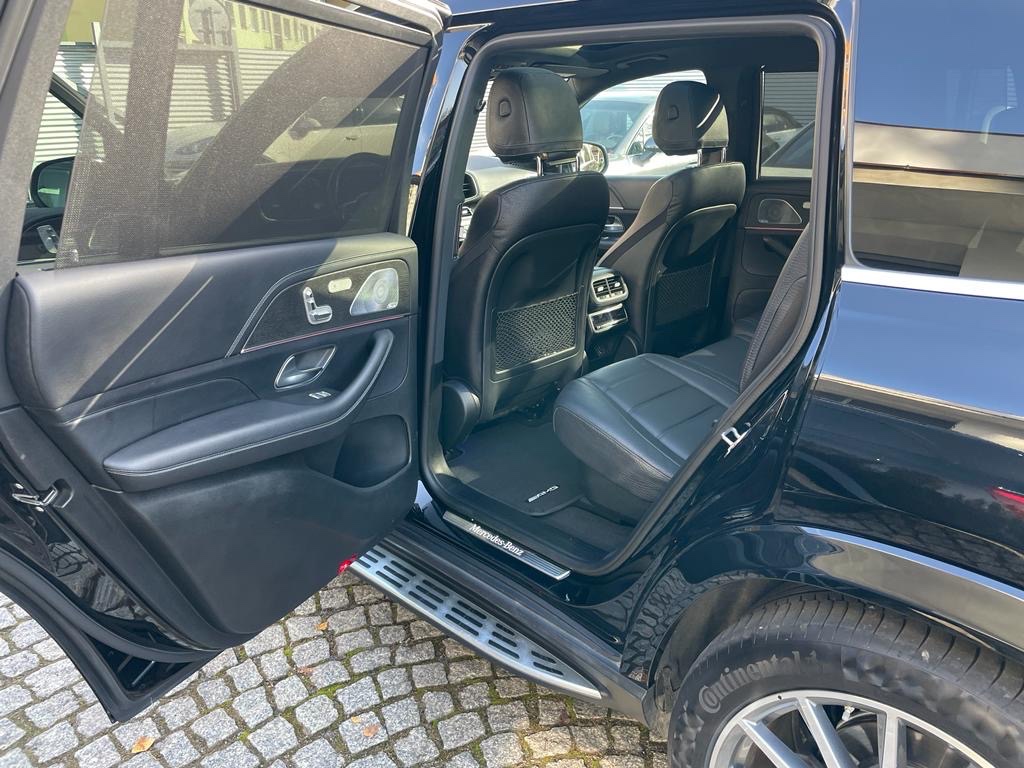 Mercedes Benz GLS 400D AMG - 4