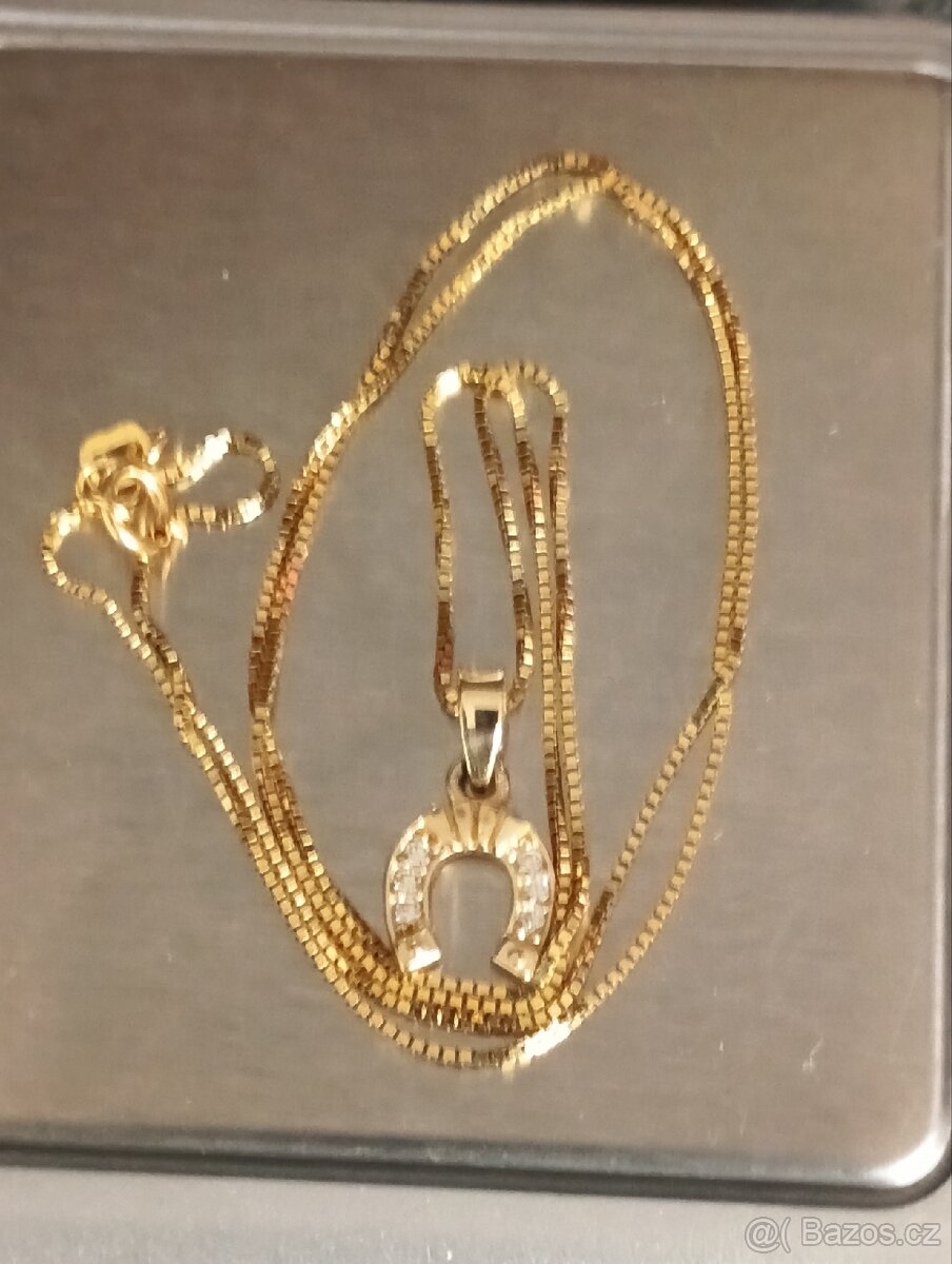Zlatý řetízek s přívěskem se zirkony - 4