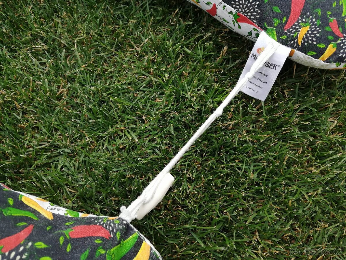 Kojící polštář Matýsek papričky 170 cm - 4