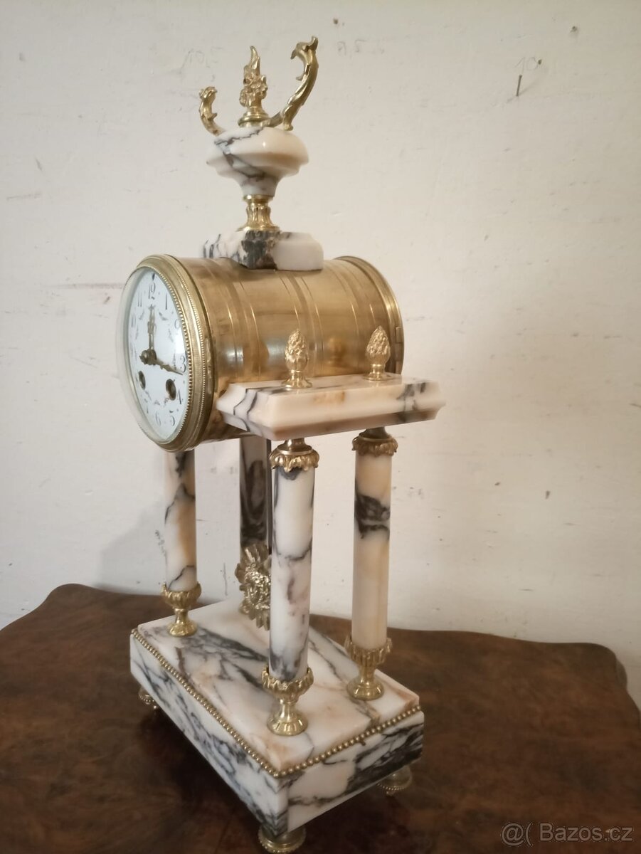 Sloupkové hodiny - 4