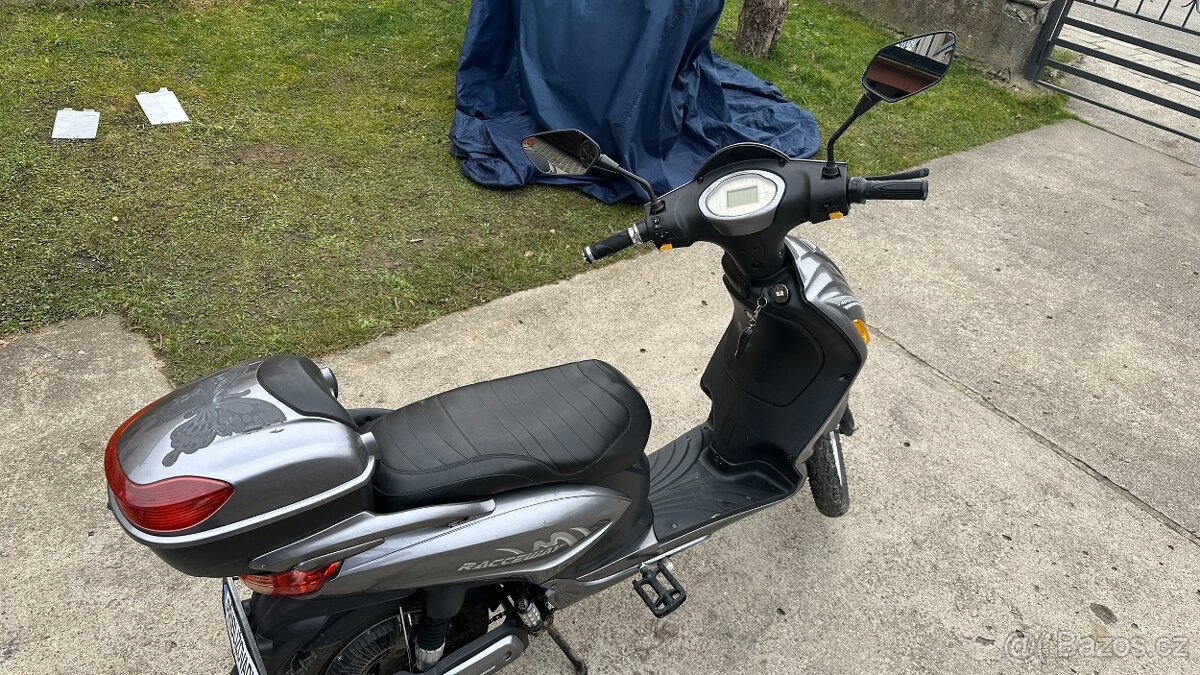 Elektroskútr Racceway E-Moped 70 km/h Nejlepší tuning 5,2kW - 4