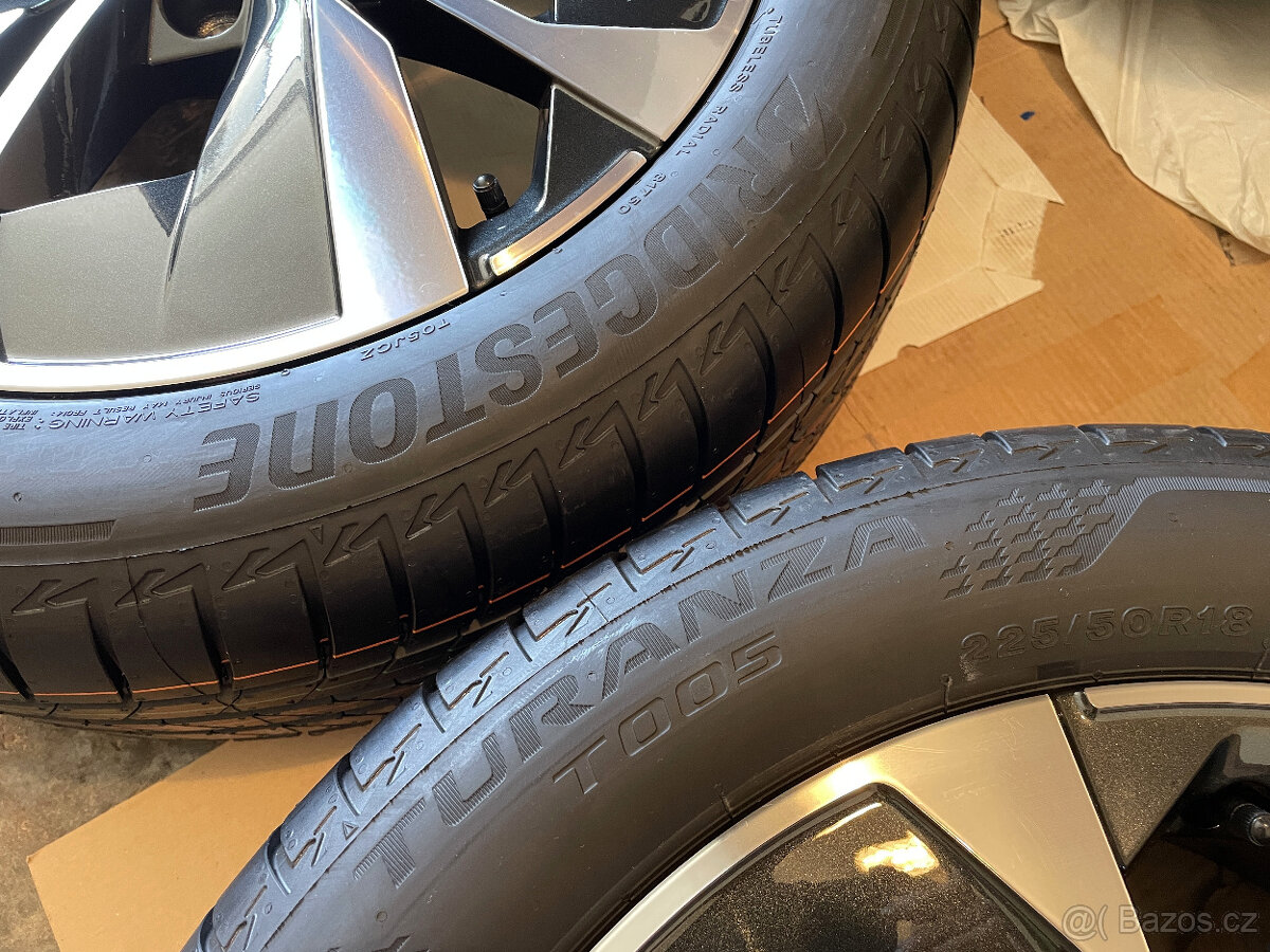 ŠKODA KAROQ NOVÁ R18 MIRAN letní BRIDGESTONE DOT2024 - 4