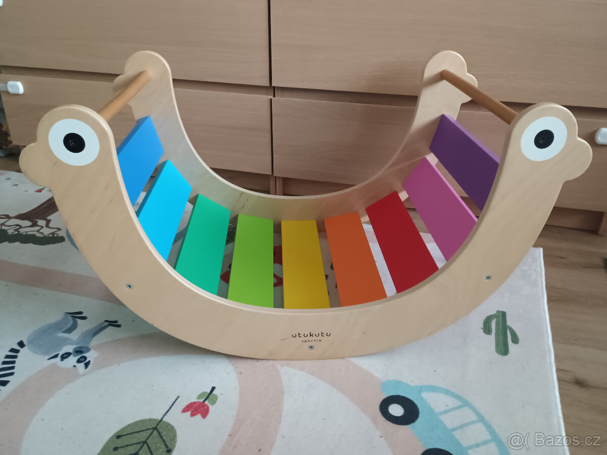 Utukutu houpačka Spectra duhová - 4