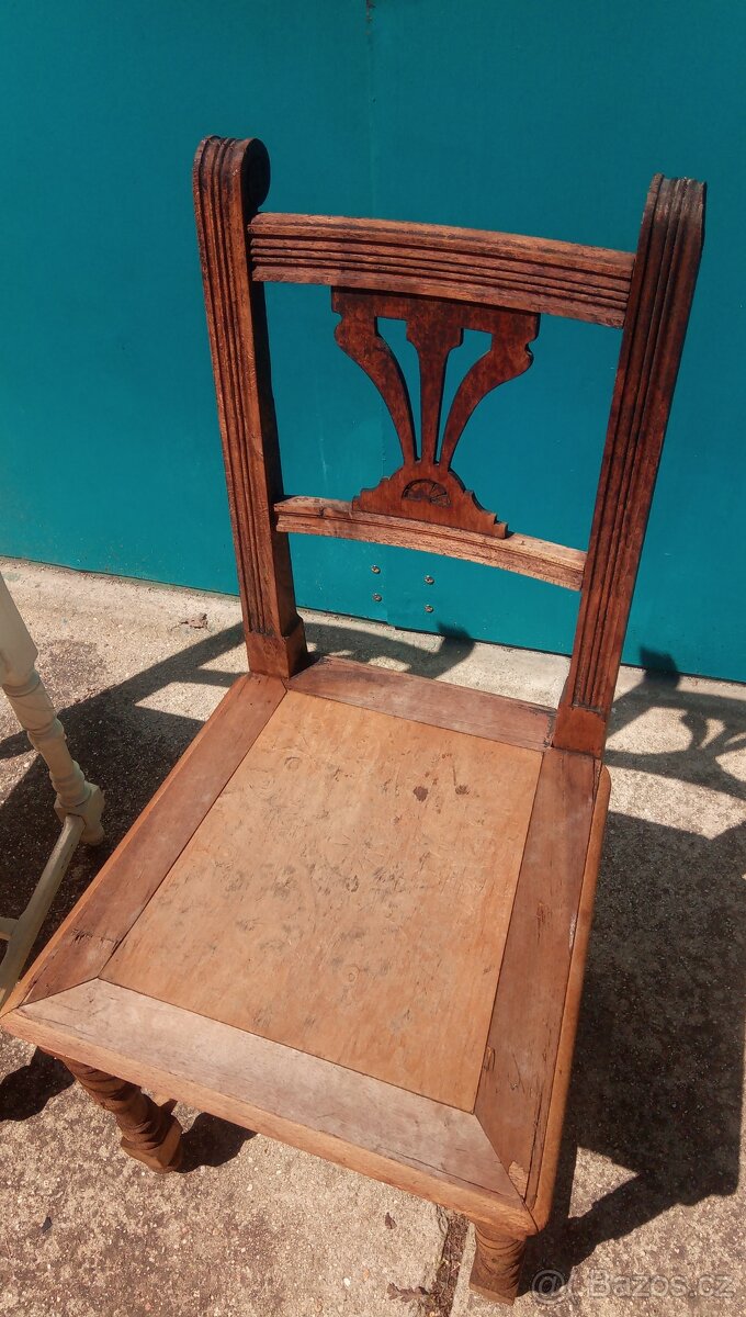Stará dřevěná židle 2ks. - 4