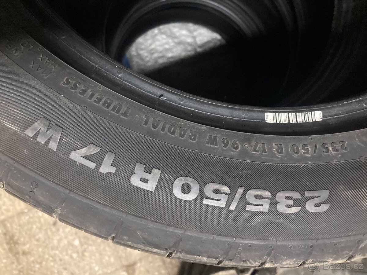 Continental 235/50 R17 4.ks - 4