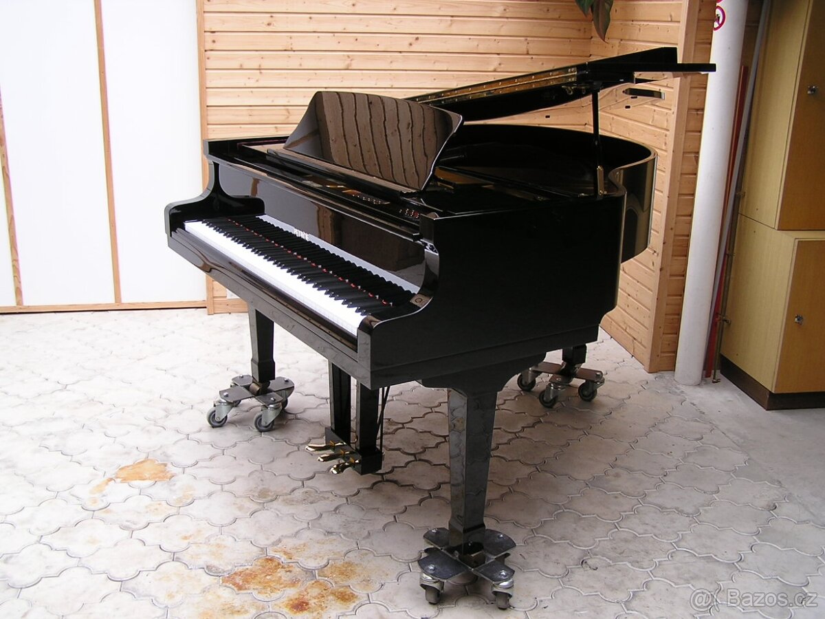 Prodám klavír Petrof mod.V - 4