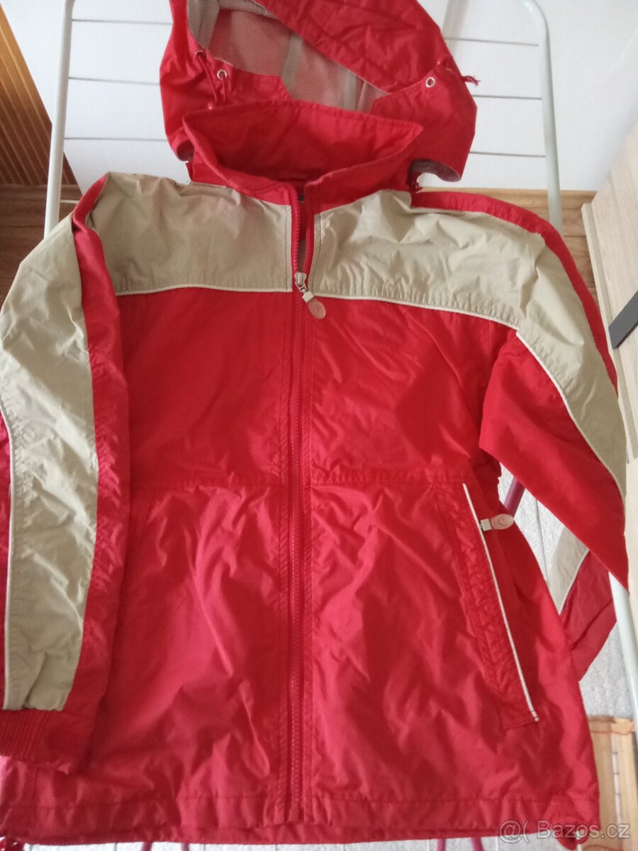 Prodám podzimní a zimní bundy (vesty) pro dítě 3-7 let - 4