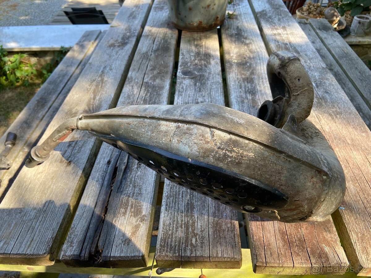 YAMAHA DT 125 -Výfuk - 4