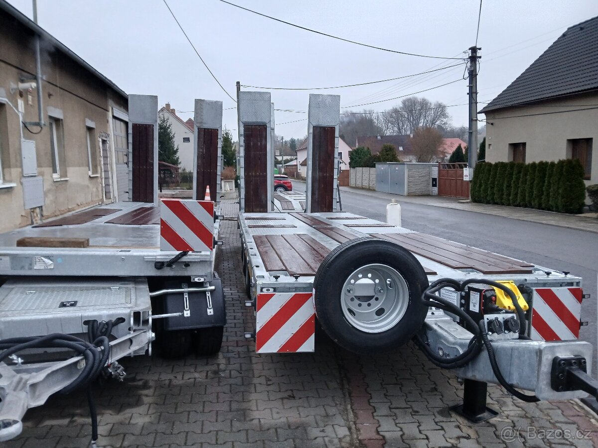 Přívěs na kompresor vrtná souprava CAT Volvo - 4