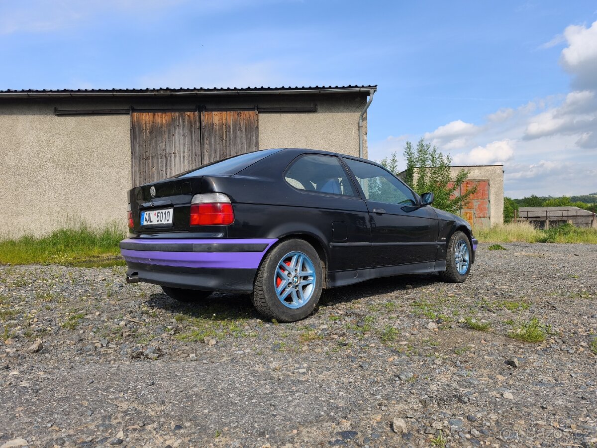 Prodám BMW E36 316ia Compact - 4