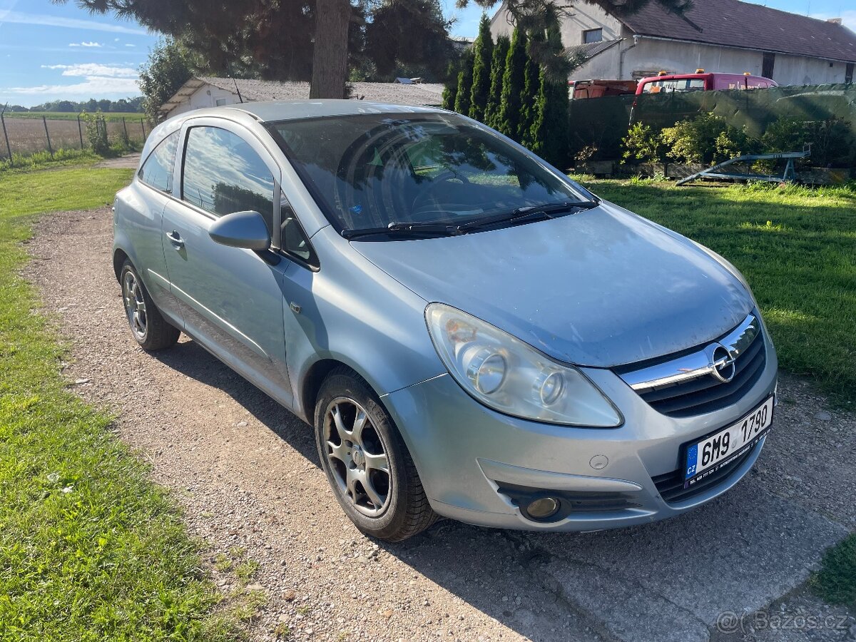 Opel Corsa D 1,2 16V - 4