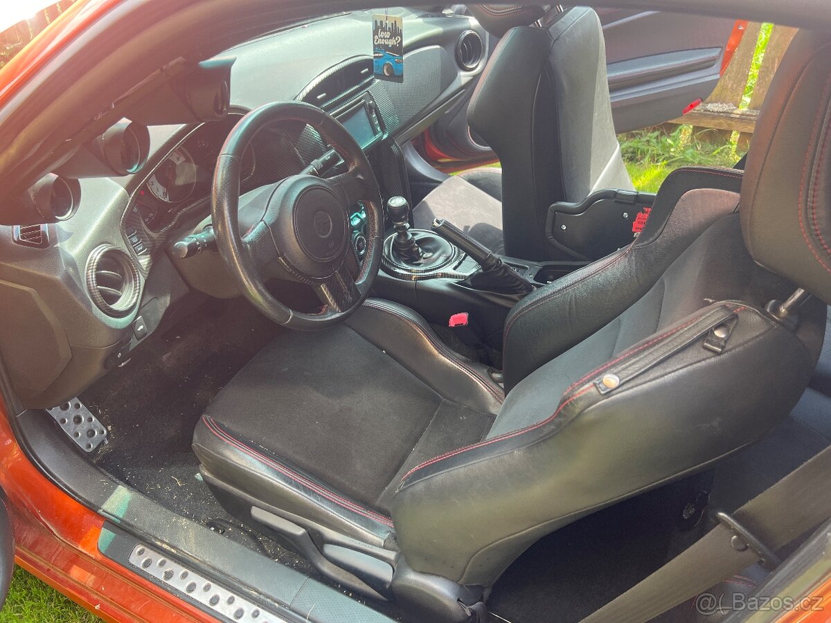 Toyota gt86 - 4