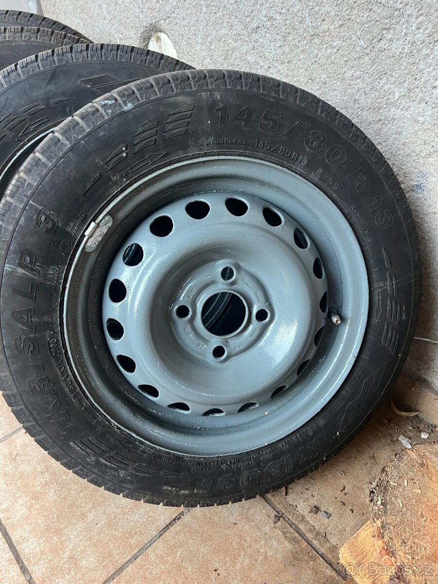 Kola 145/80 R13 + rezerva - 4