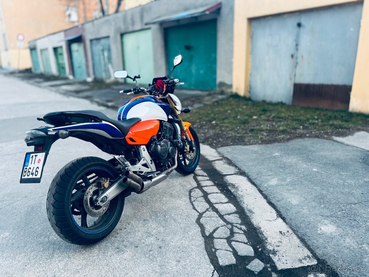 Hornet 600 - 4