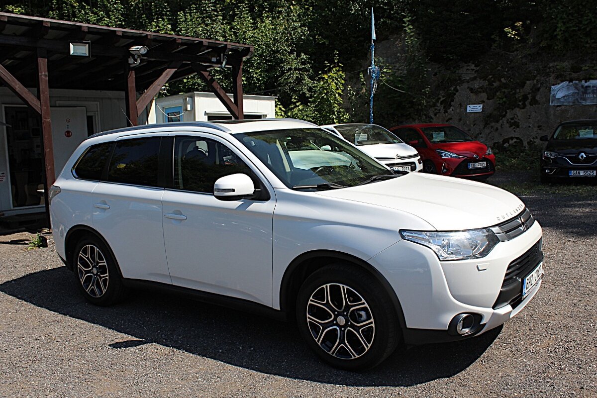 Mitsubishi Outlander - 4
