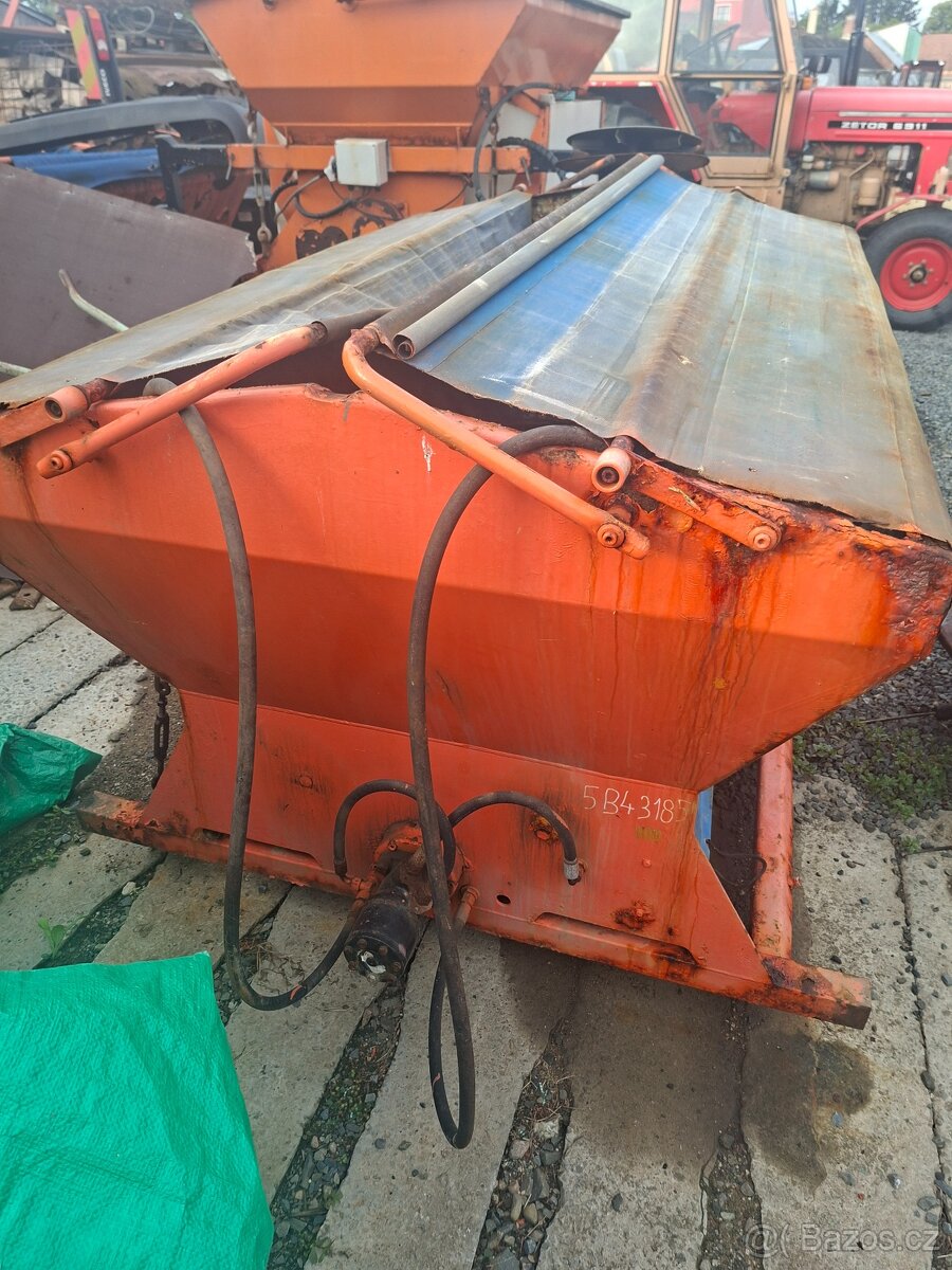 Kobit sypač pro multicar - 4