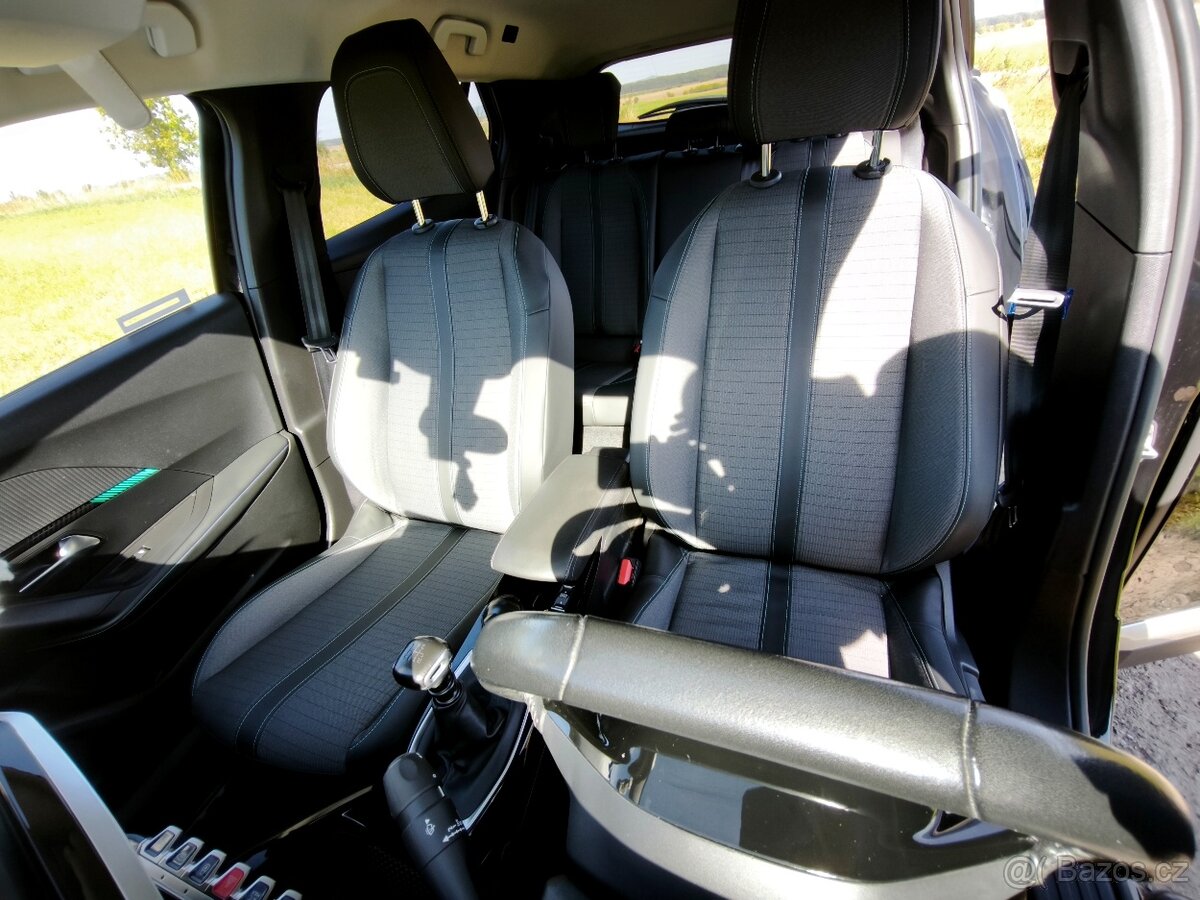 Prodám Peugeot 2008 TOP stav 96kW - 4