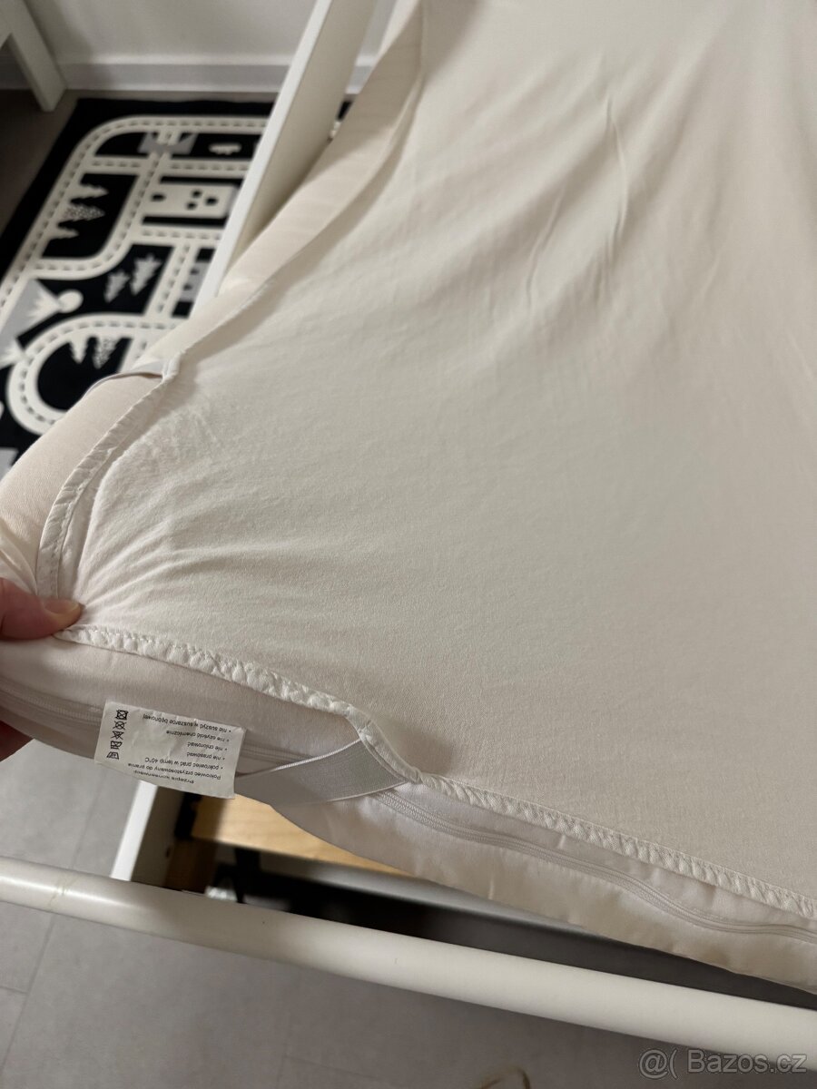 Dětská postel, matrace, 2x chránič, 2x prostěradlo - 4