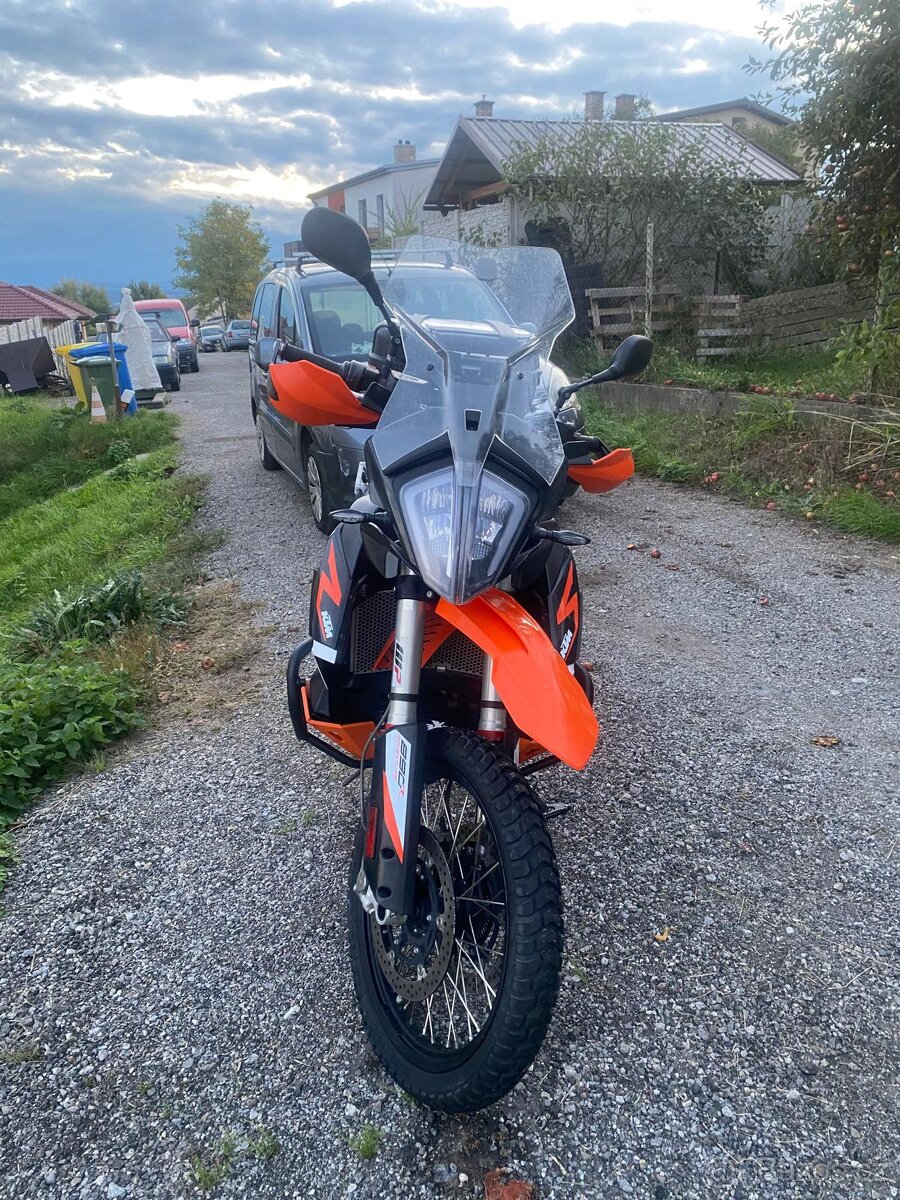 Ktm Adventure 890r - 4