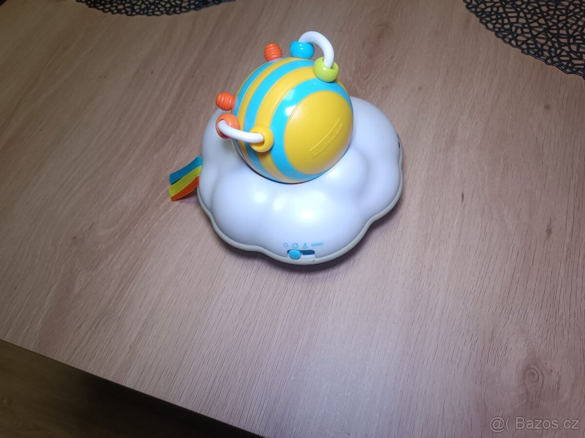 Skip Hop hudební pohyblivá včelka - 4
