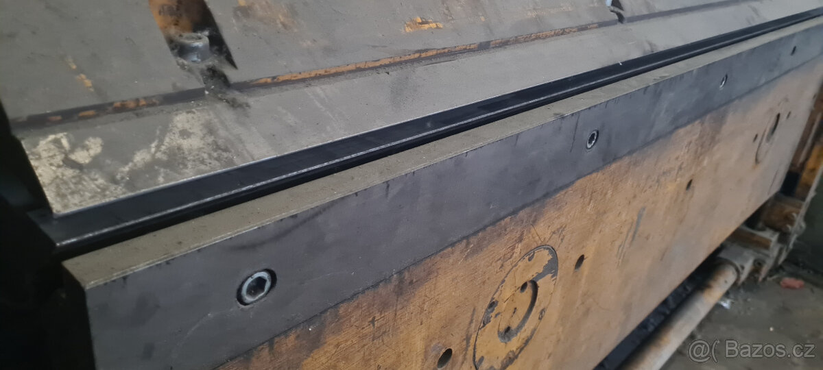 ohýbačka plechu elektromechanická, typ XOCA 2000-5 - 4