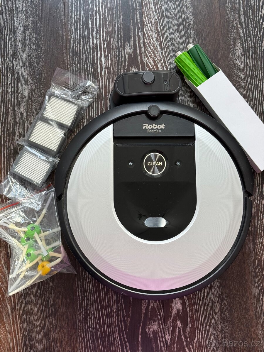 IRobot Roomba i7 silver WIFI včetně příslušenství - 4