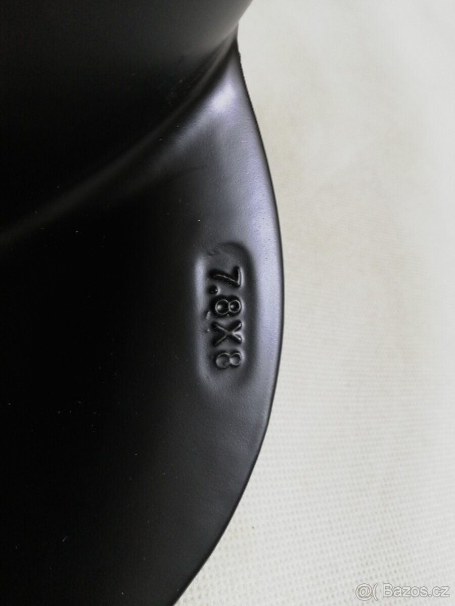 Nový, nepoužitý propeller - lodní šroub 7.8 x 8 - 4