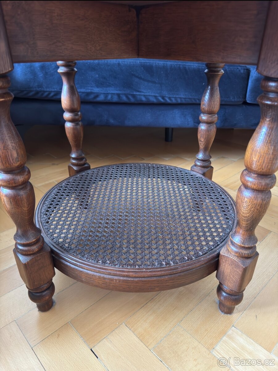 Rustikální kulatý konferenční stolek z masivu - 4