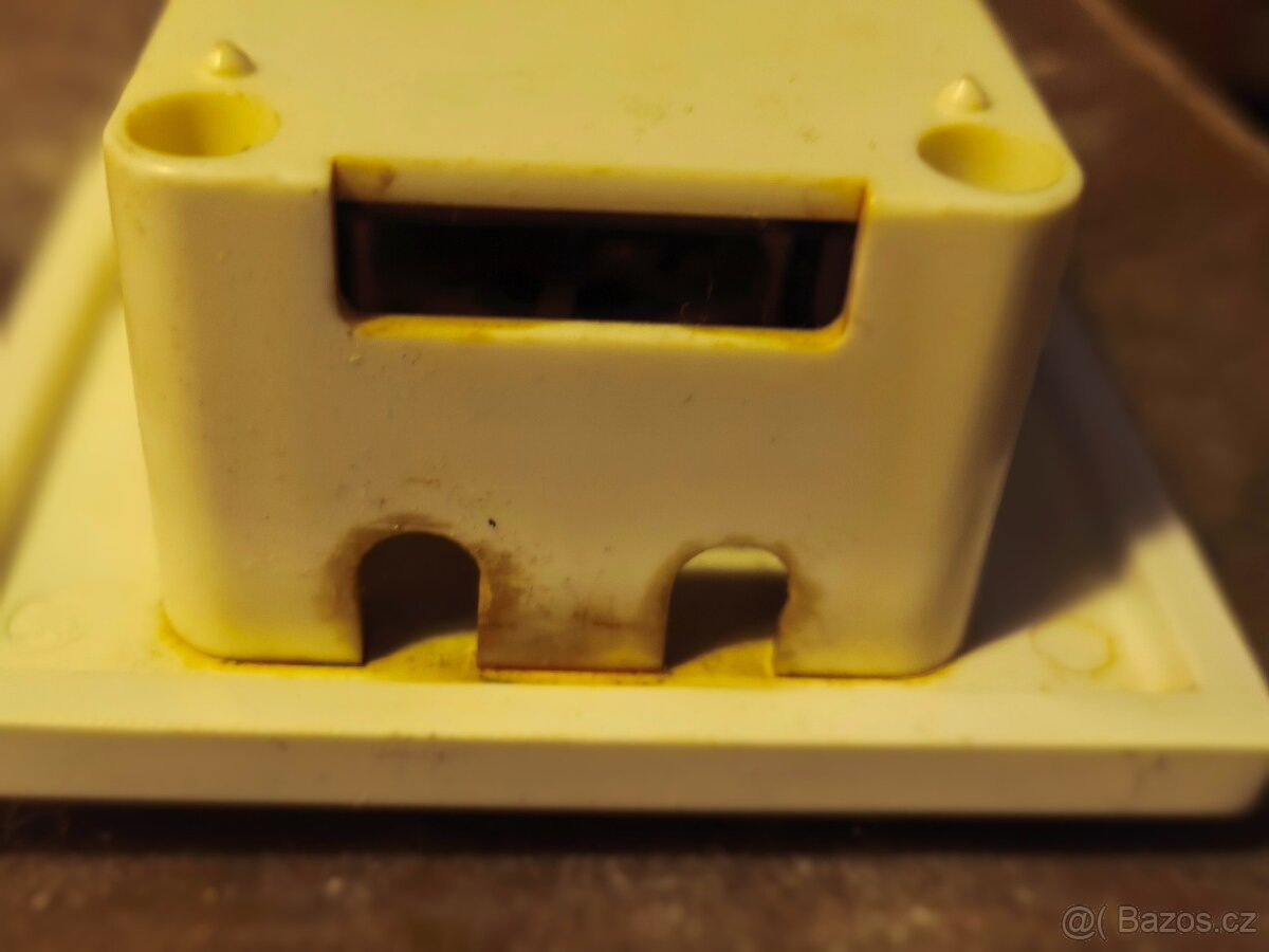 Nástěnné hodiny PRIM, na náhradní díly - 4