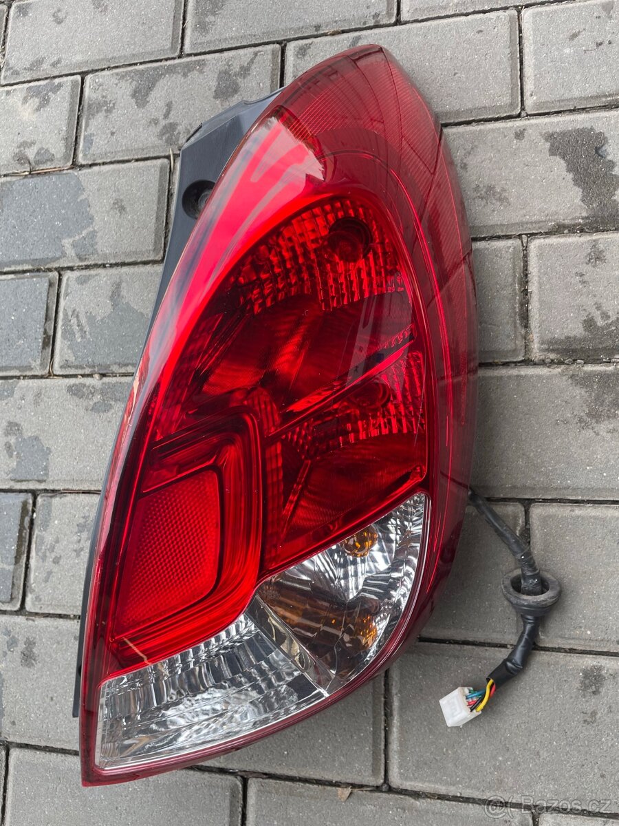 HYUNDAI I20 pravé zadní světlo - 4