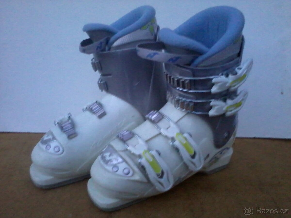 Dětské dívčí lyžáky Nordica 21,5 - 4