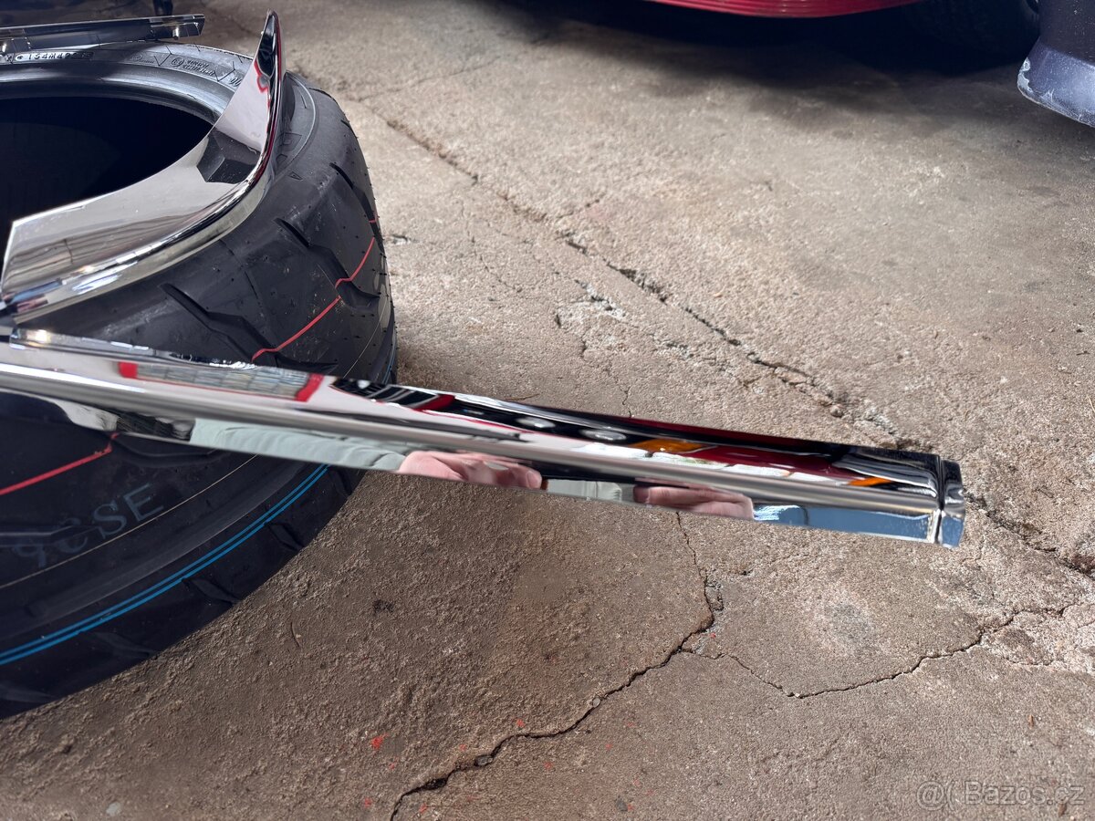 Chromy na nárazník BMW E24 - 4