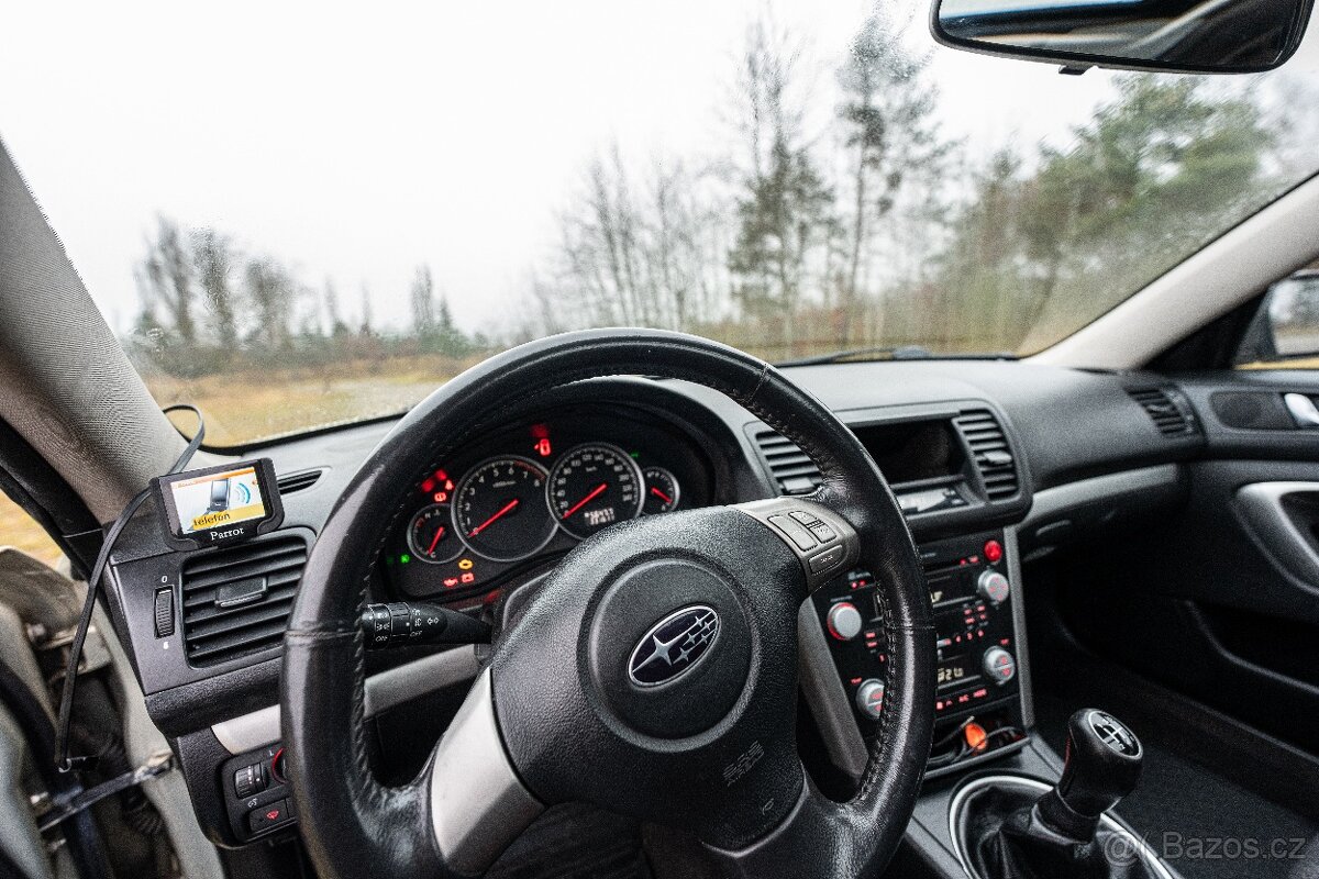 2007 Subaru legacy outback 2.5l Benzín Manuál. - 4