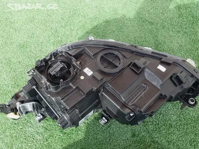 Pravé přední světlo VW golf VIII 5H1941036C - 4