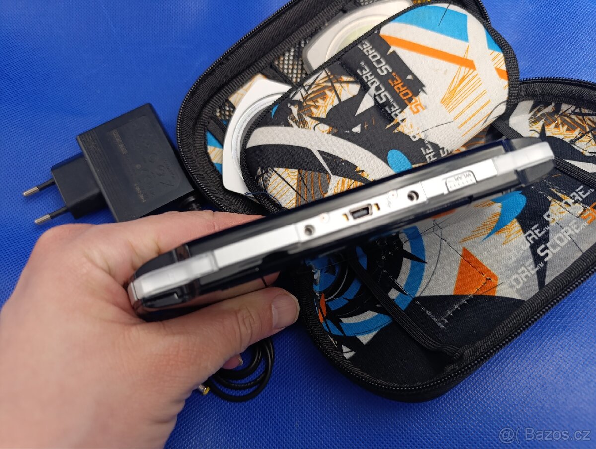 Sony PSP PlayStation Portable 3004 + Hry - 4