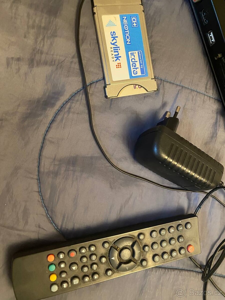 Schwaiger DSR 596 HD CI - CS Link na cestách - 4